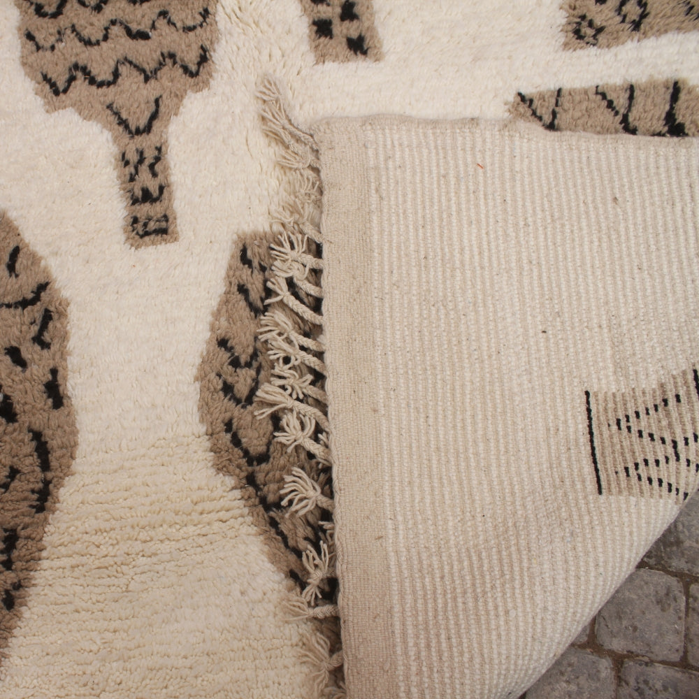 Authentic Beni Ouarain Berber rug handmade in Morocco