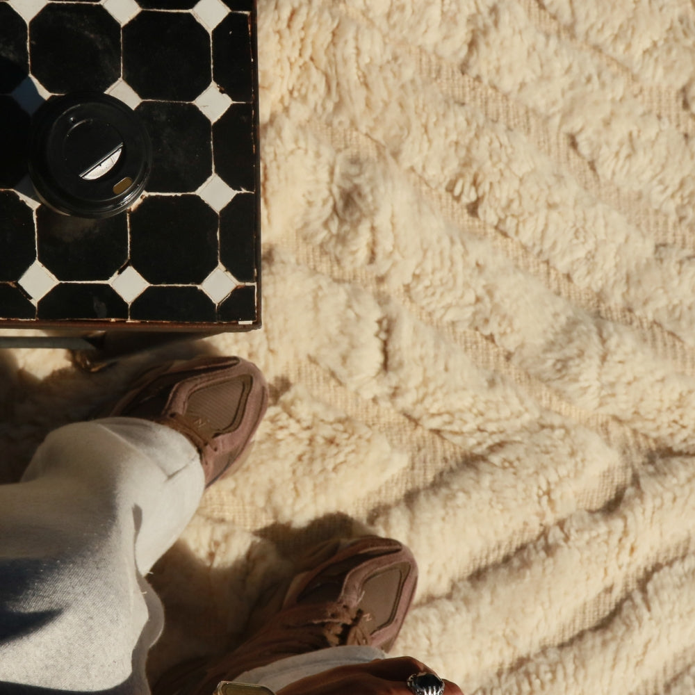 beni ourain moroccan rug diamond pattern berber wool texture close up