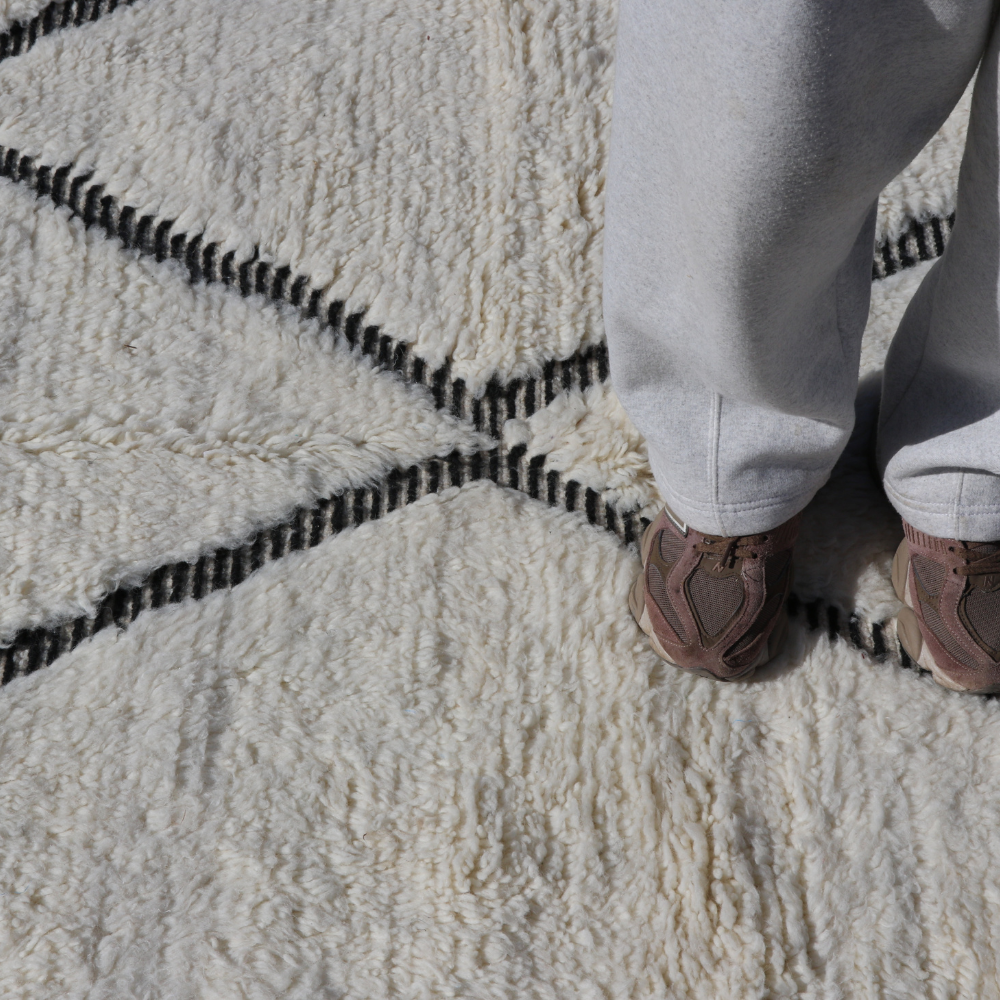 beni ourain rug close up wool pile black diamond motif