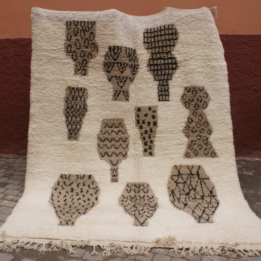 Moroccan Beni Ouarain rug with geometric motifs